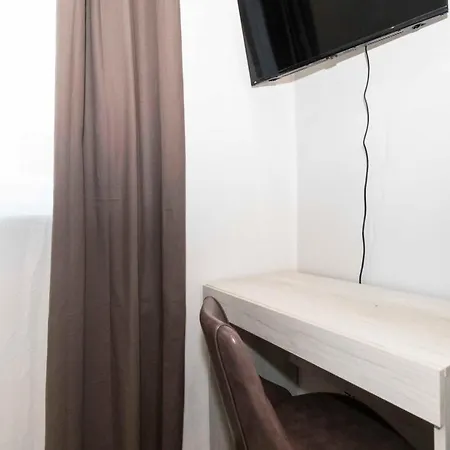 Bright & Functional Flat Lingotto
