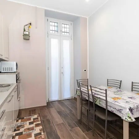 Guesthost - Bright & Functional Flat Lingotto Турин