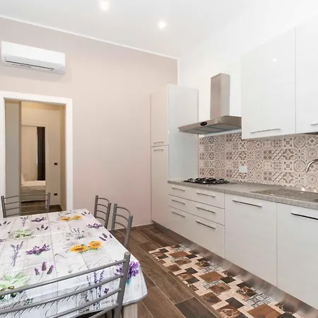 Guesthost - Bright & Functional Flat Lingotto شقة تورينو