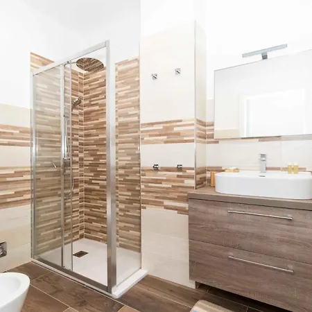 Guesthost - Bright & Functional Flat Lingotto Апартаменты