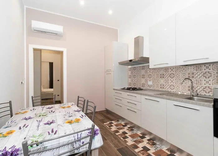 Guesthost - Bright & Functional Flat Lingotto Apartman Torino