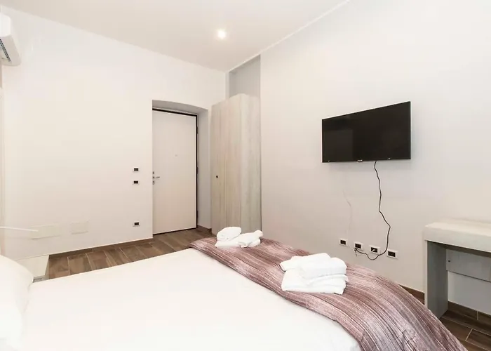 Guesthost - Bright & Functional Flat Lingotto Apartman